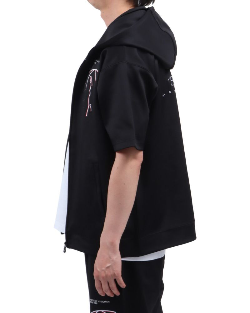 ブラック：174cm62kg(Lサイズ着用)