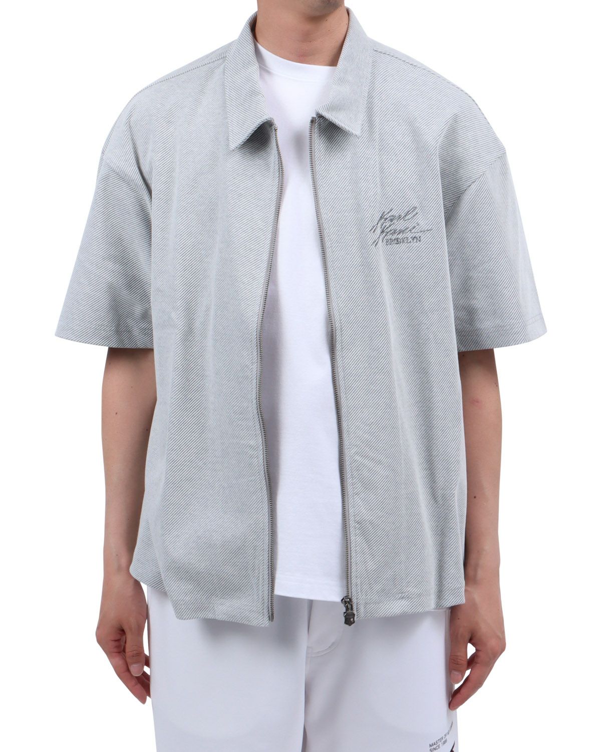 ホワイト：174cm62kg(Lサイズ着用)