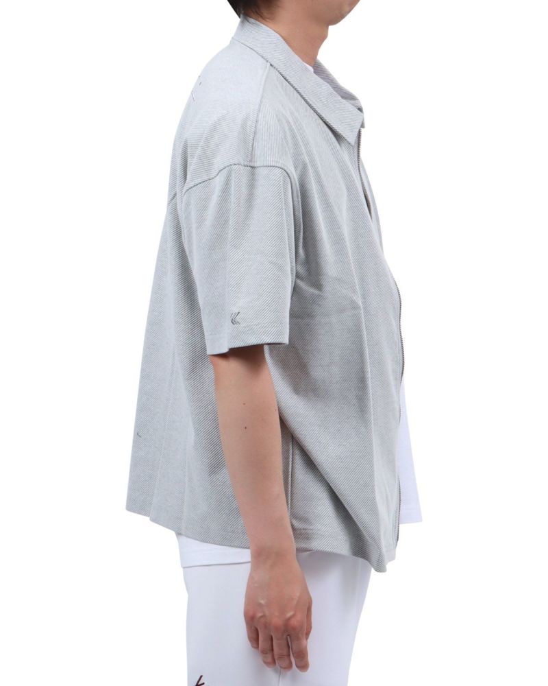 ホワイト：174cm62kg(Lサイズ着用)