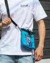 エメラルドグリーン