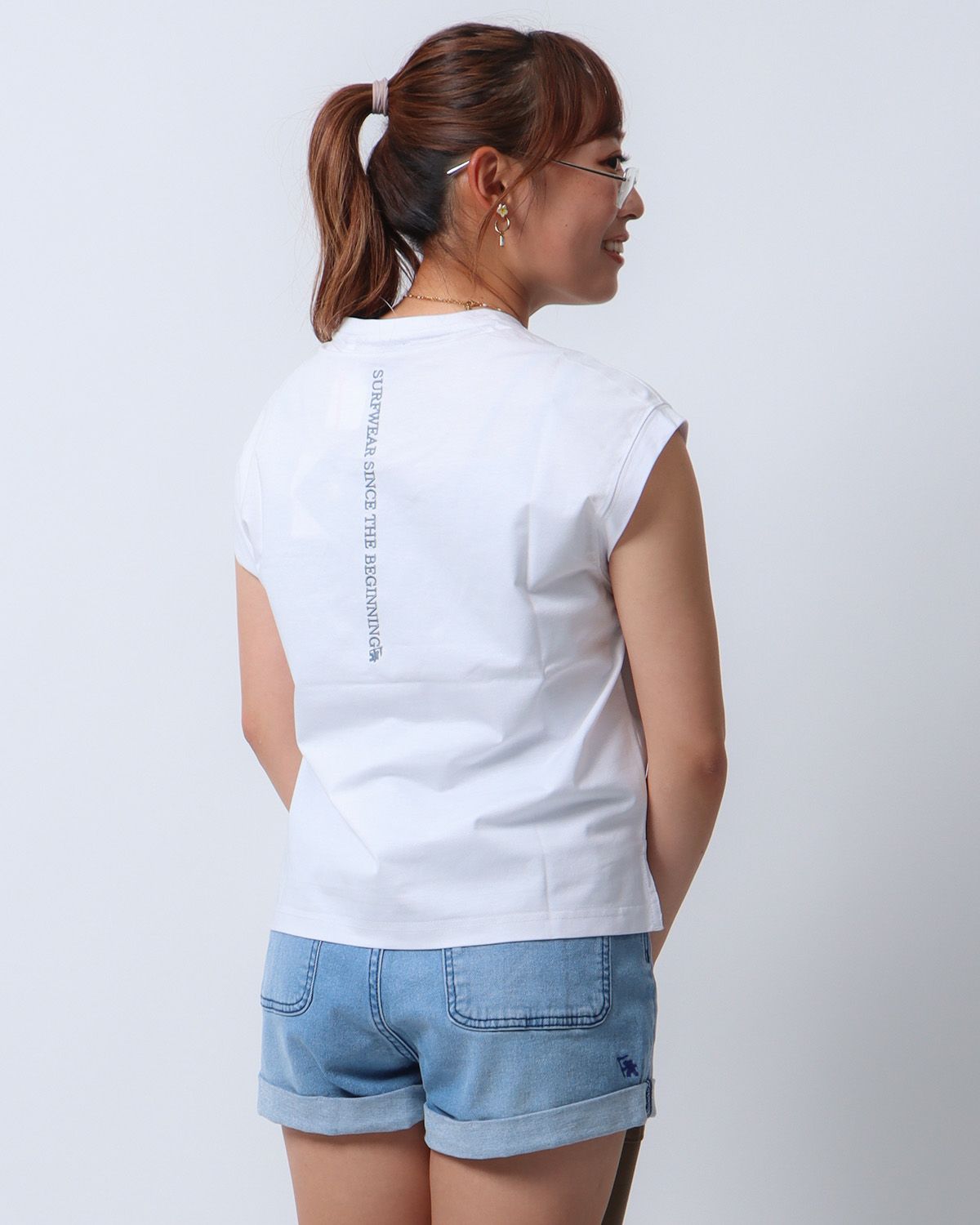 ホワイト：154cm(Mサイズ着用)