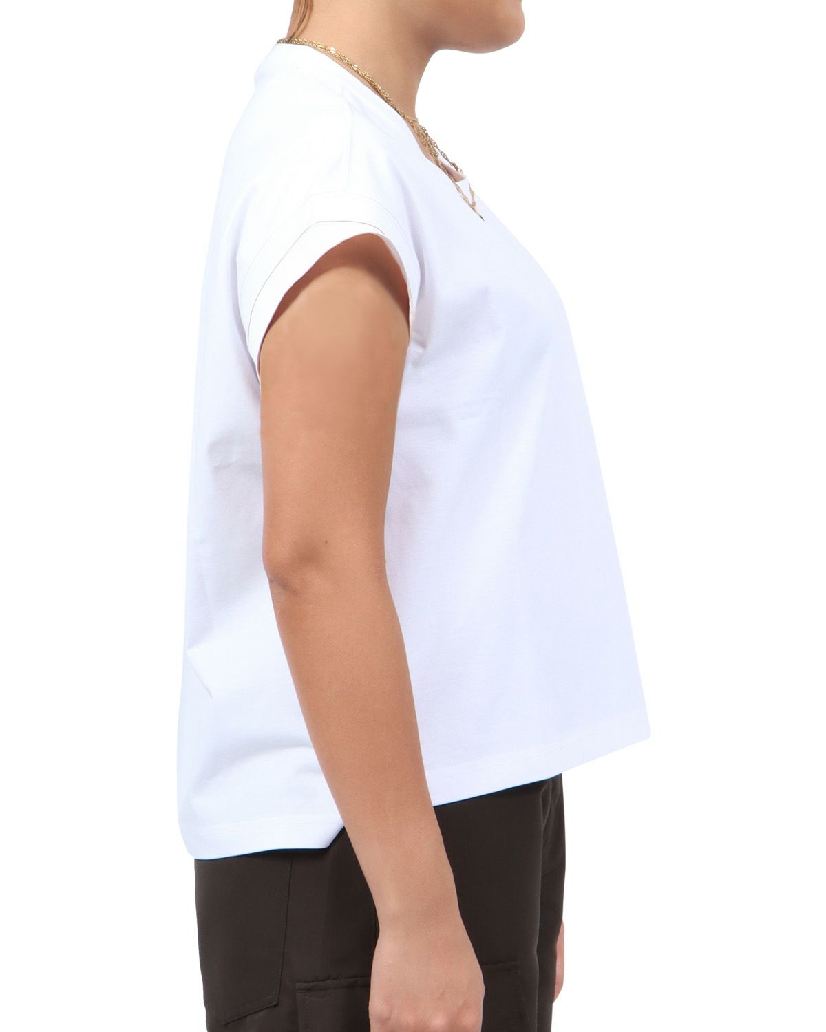 ホワイト：167cm(Lサイズ着用)