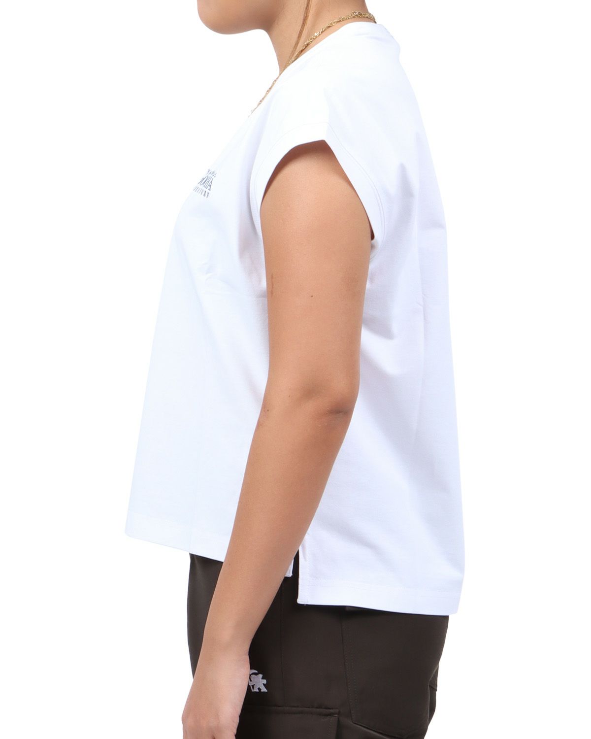 ホワイト：167cm(Lサイズ着用)