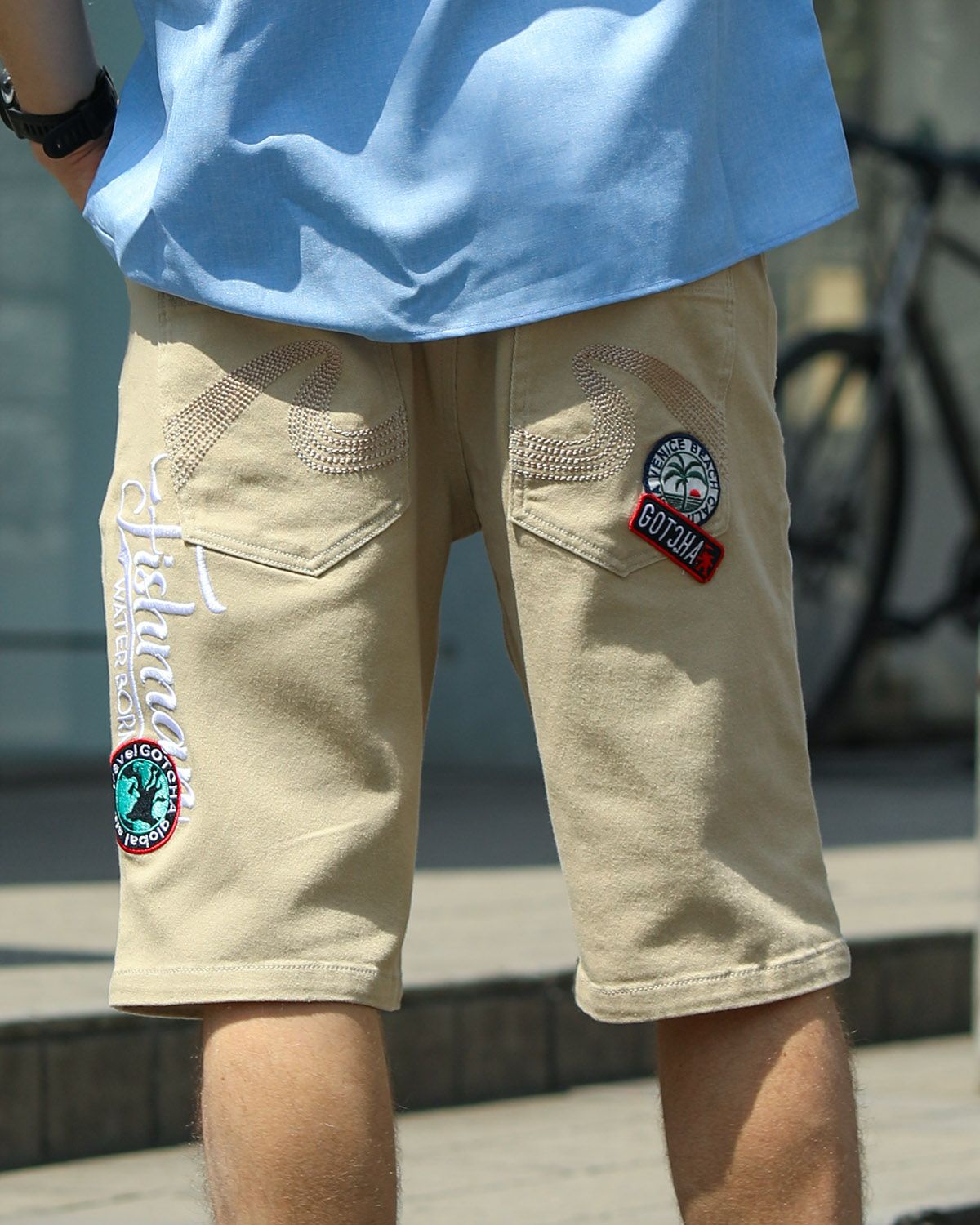 ベージュ：183cm70kg(Lサイズ着用)