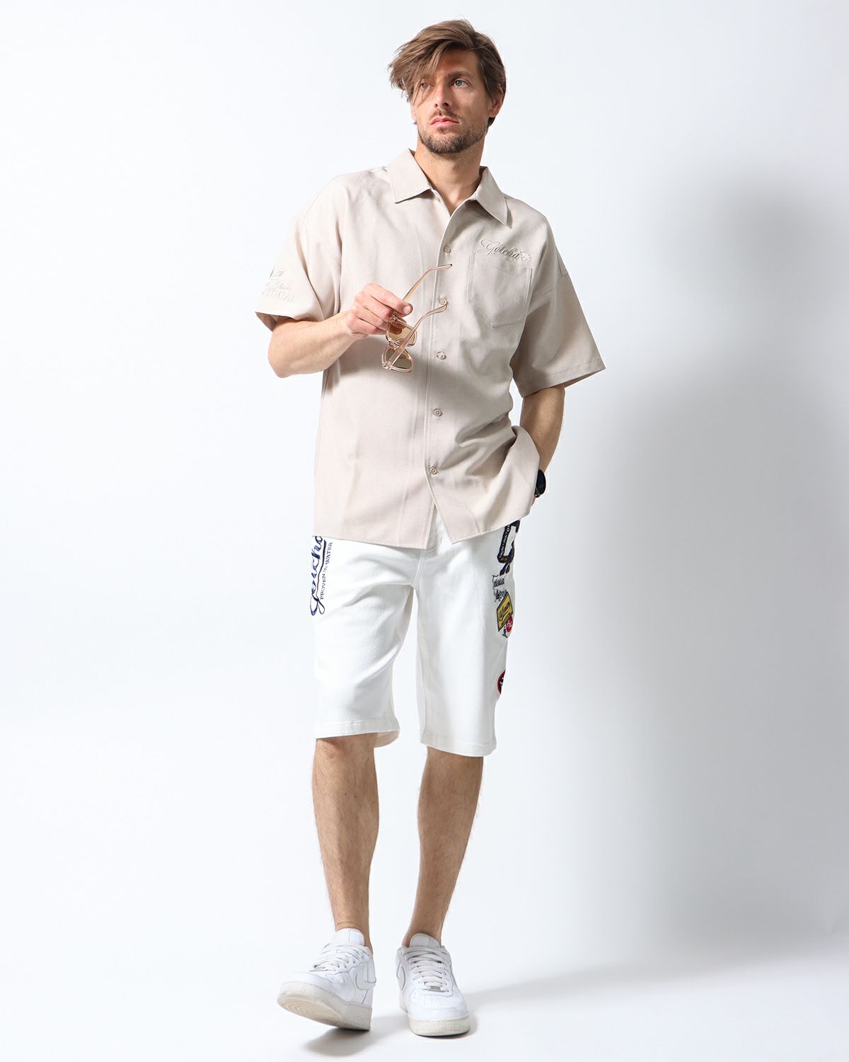 オフホワイト：183cm70kg(Lサイズ着用)