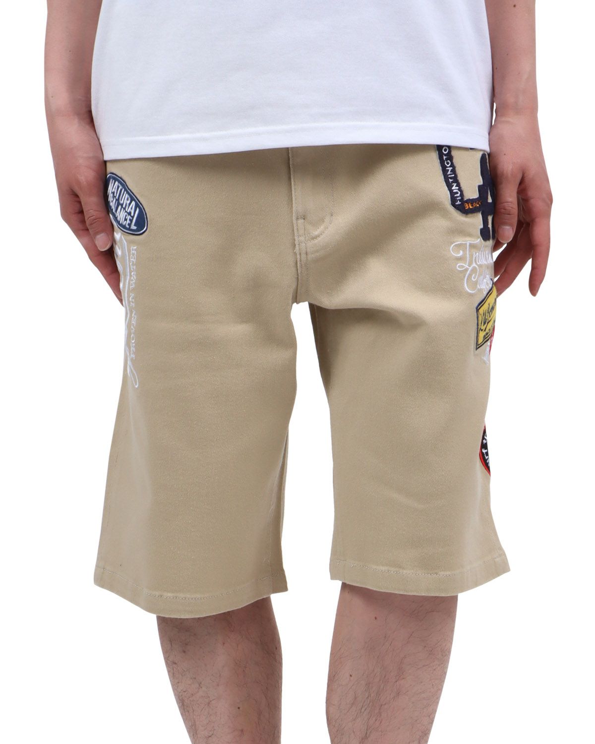 ベージュ：174cm62kg(Lサイズ着用)