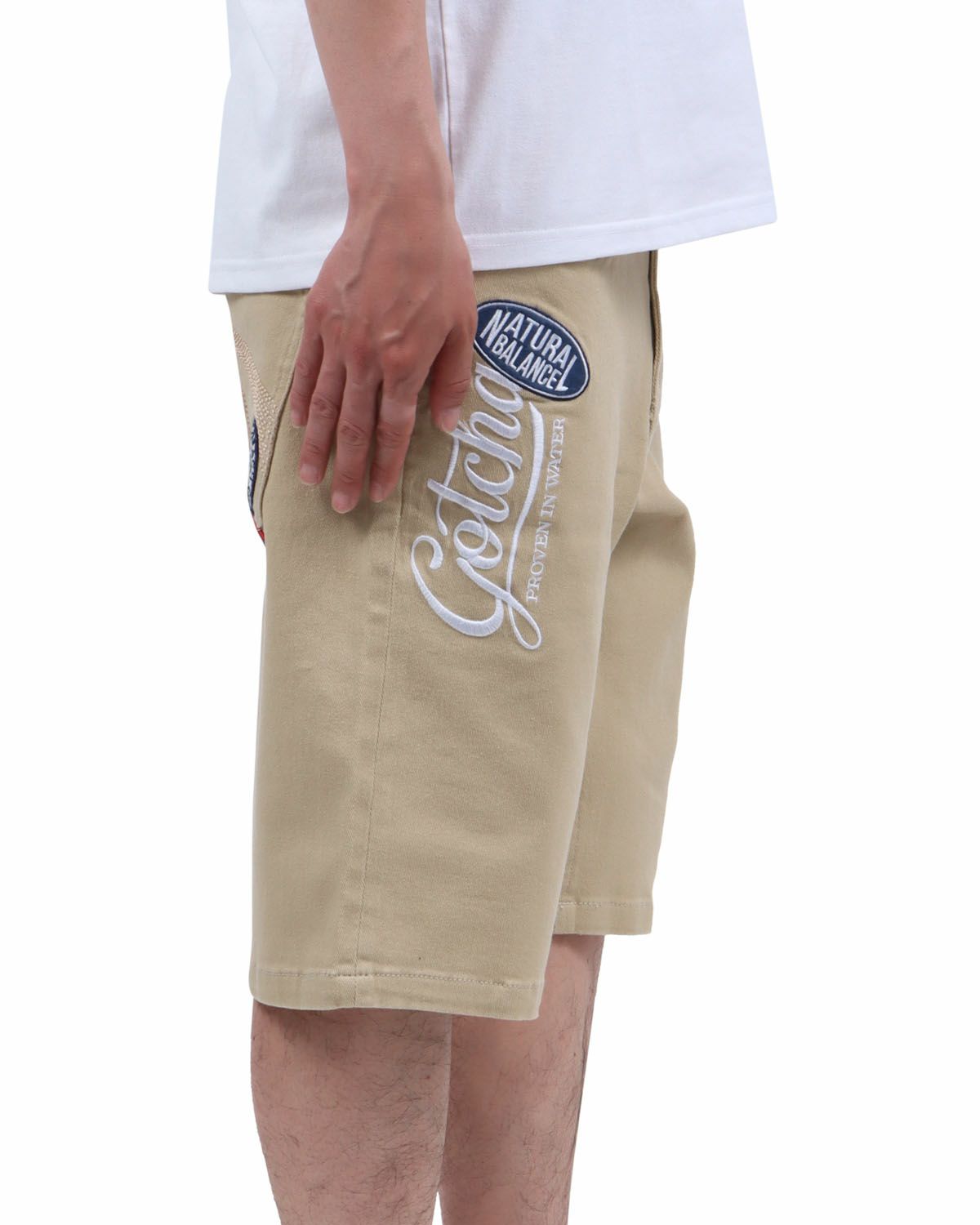 ベージュ：174cm62kg(Lサイズ着用)