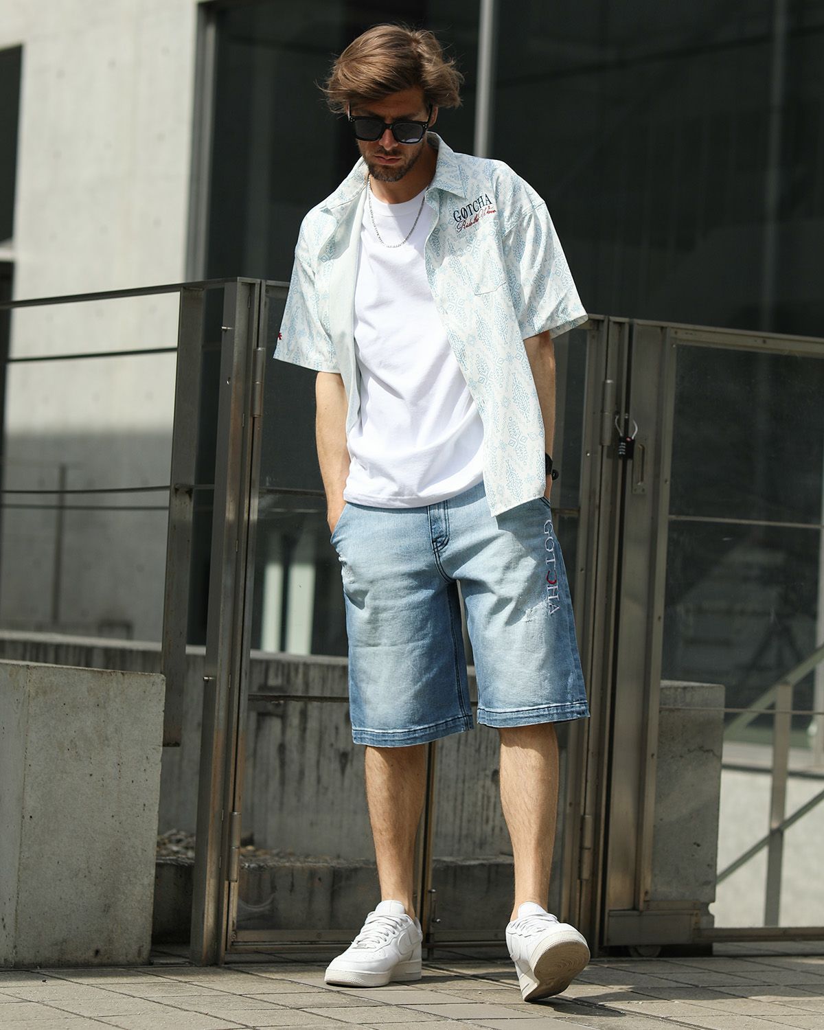 ブリーチ：183cm70kg(Lサイズ着用)