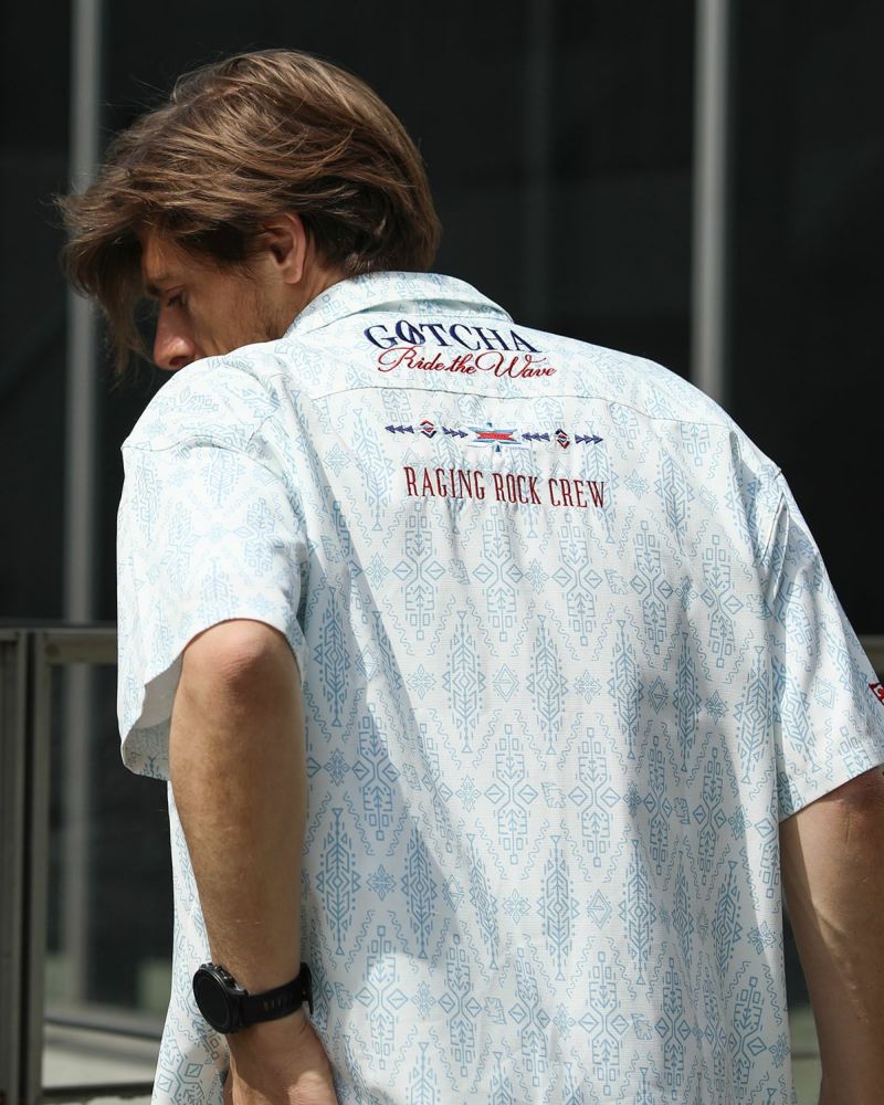 ホワイト：183cm70kg(Lサイズ着用) 