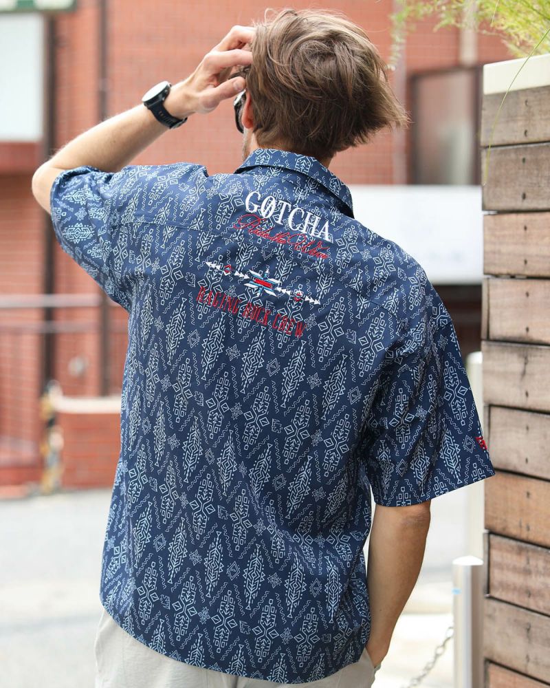 ネイビー：183cm70kg(Lサイズ着用)