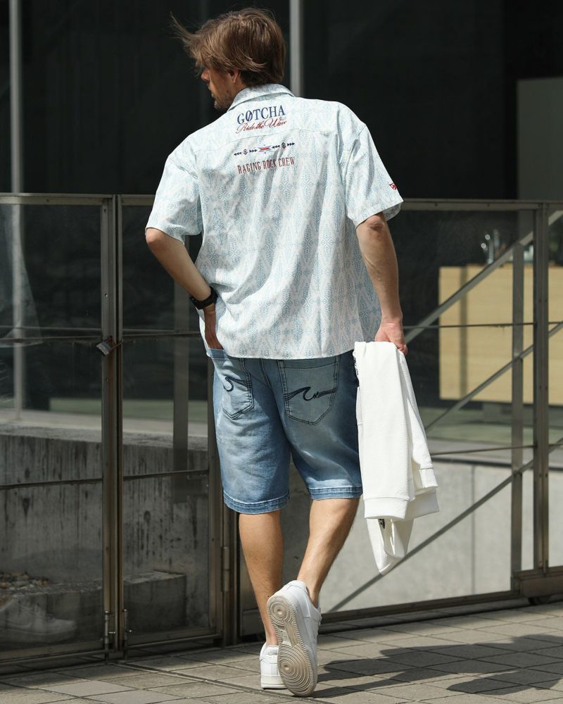 ホワイト：183cm70kg(Lサイズ着用) 