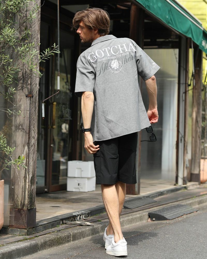 チャコール：183cm70kg(Lサイズ着用)