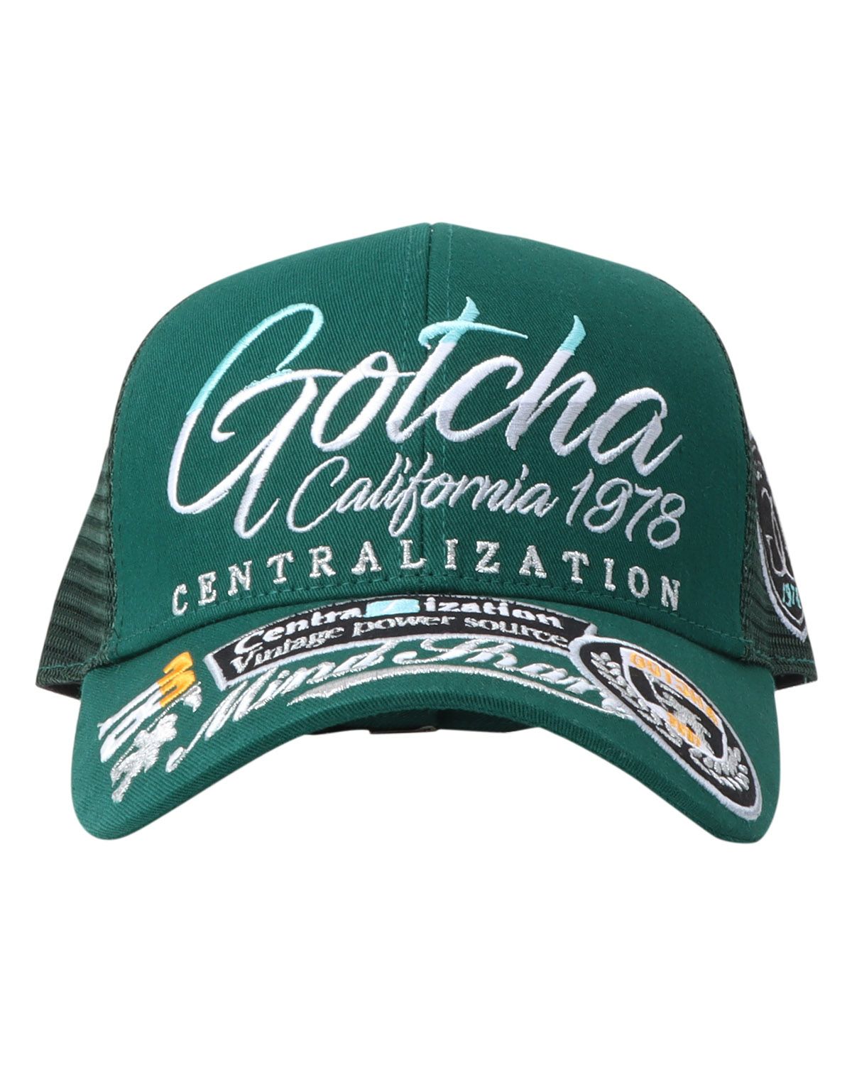 エメラルドグリーン