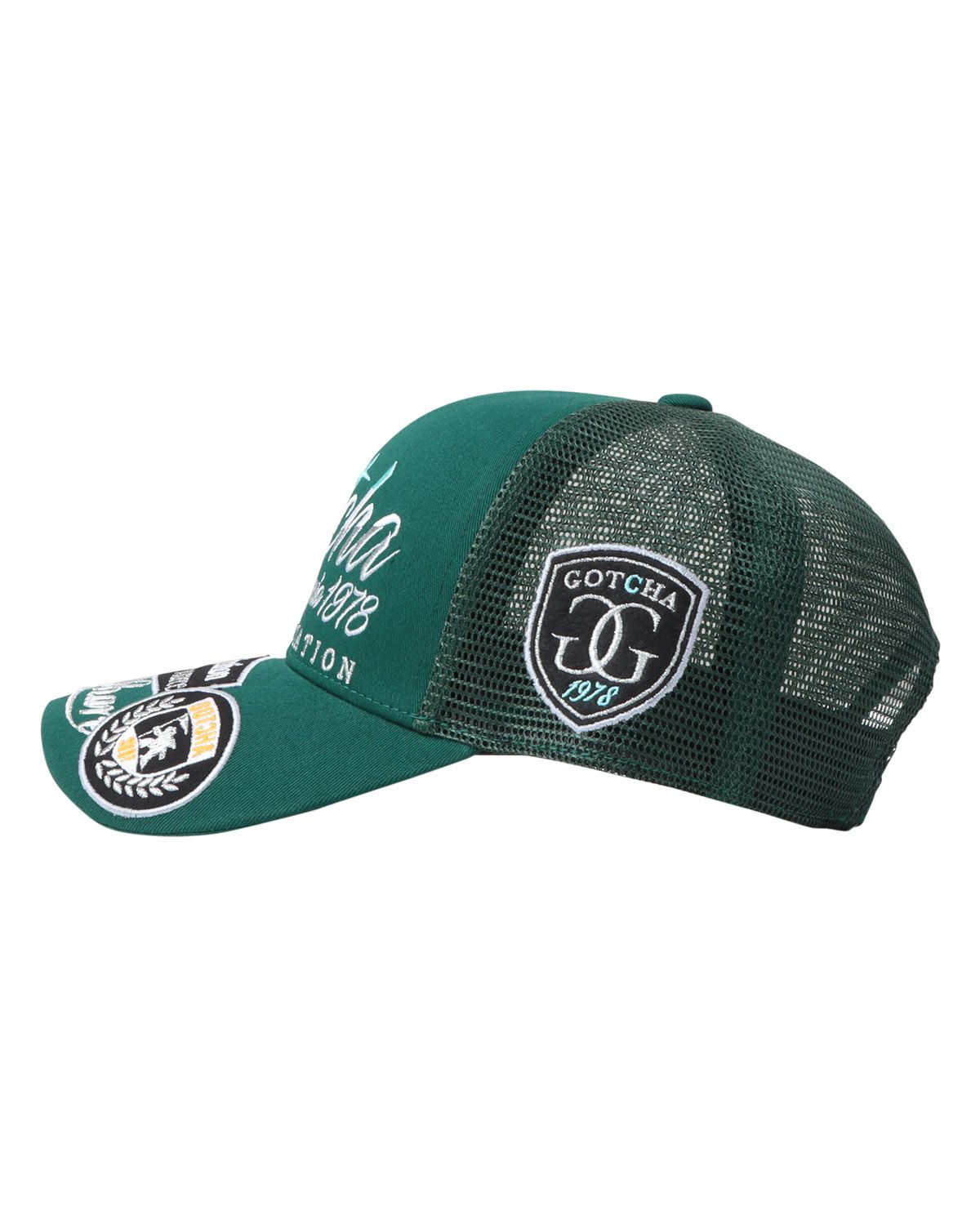 エメラルドグリーン