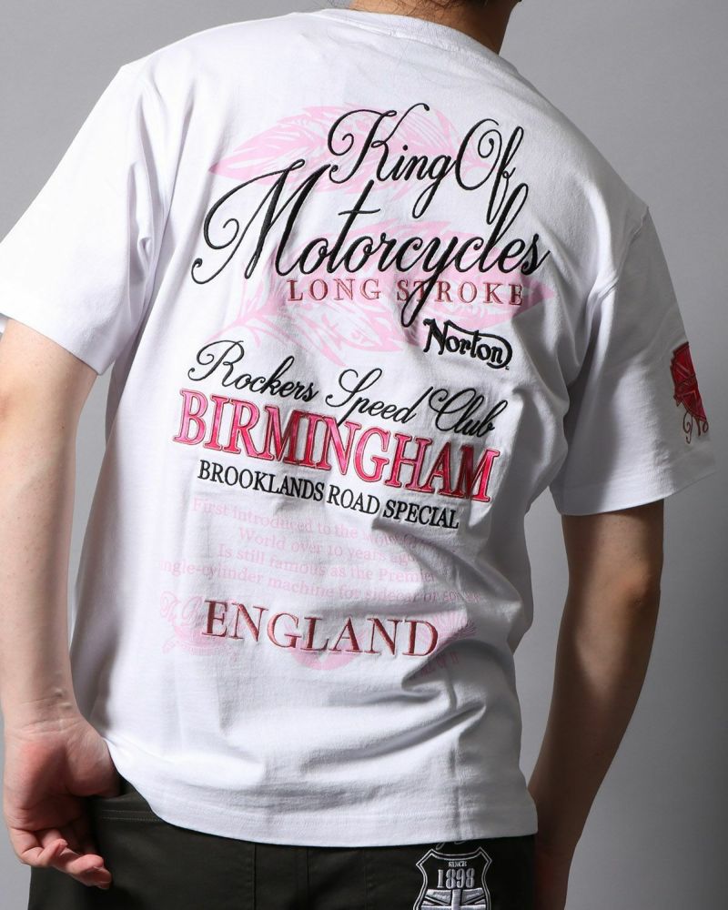 ホワイト：178cm/75kg(Lサイズ着用)