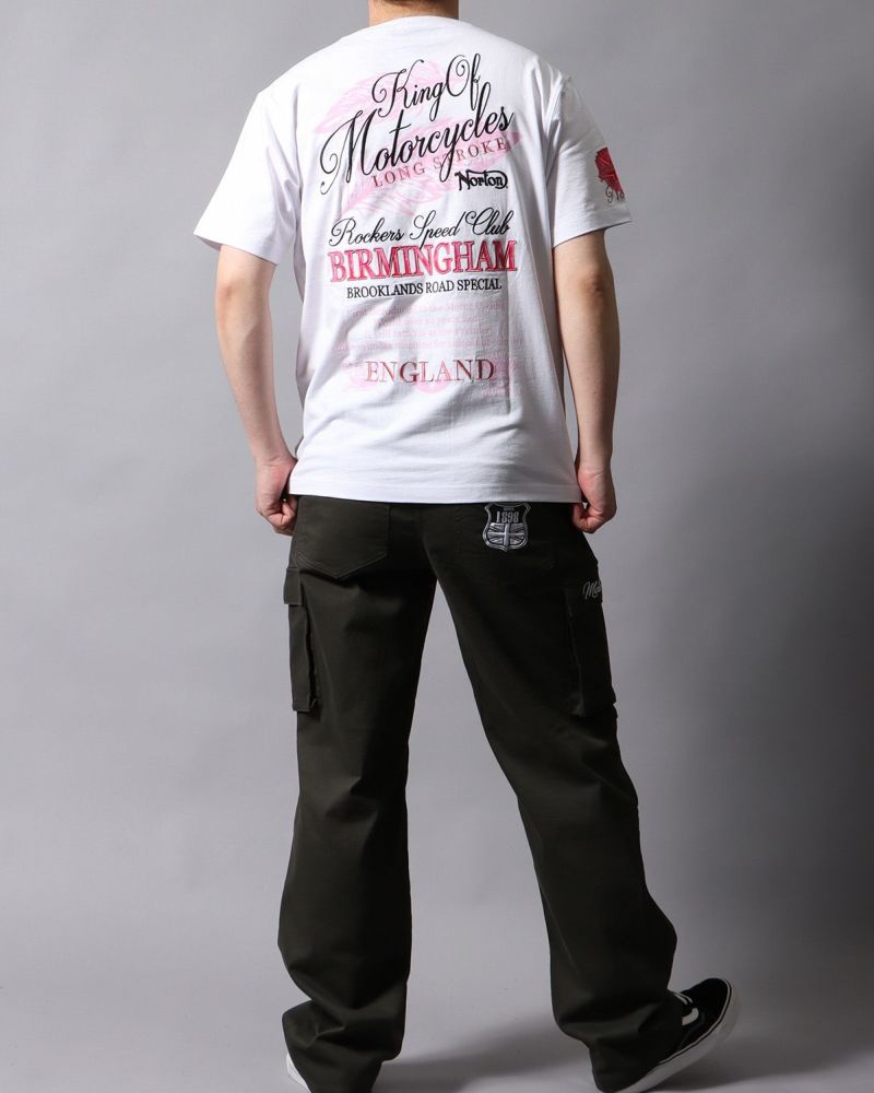 ホワイト：178cm/75kg(Lサイズ着用)