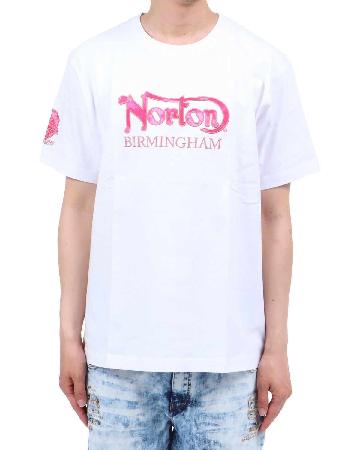 ホワイト：174cm62kg(Lサイズ着用)