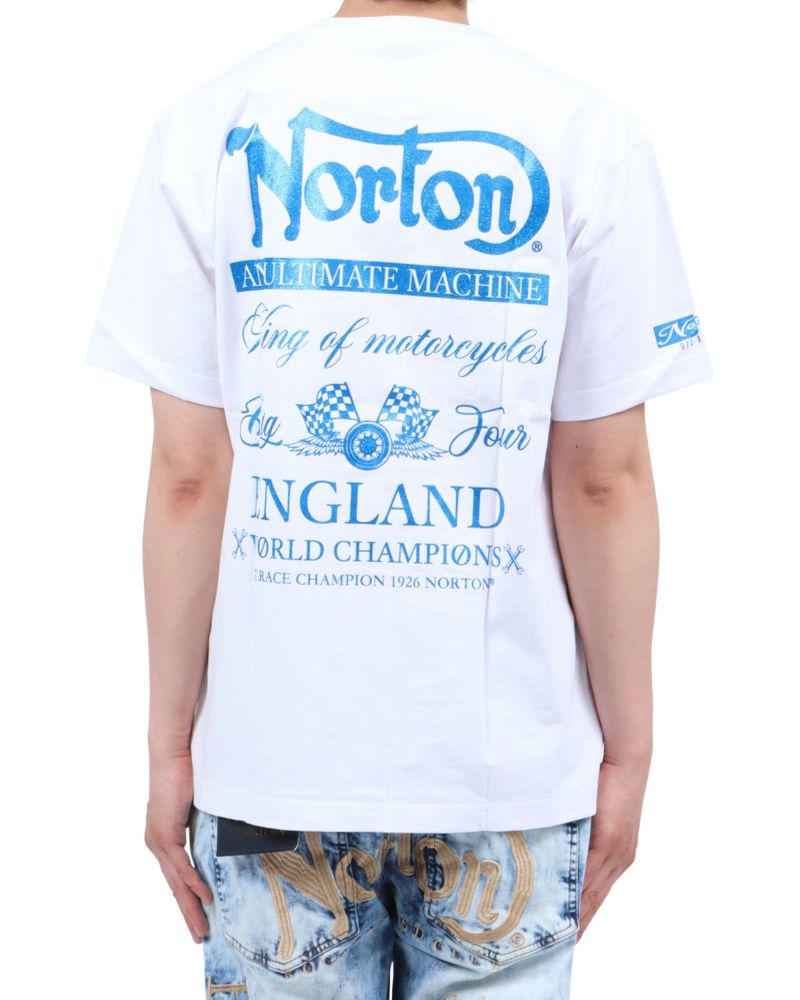 ホワイト：174cm62kg(Lサイズ着用)