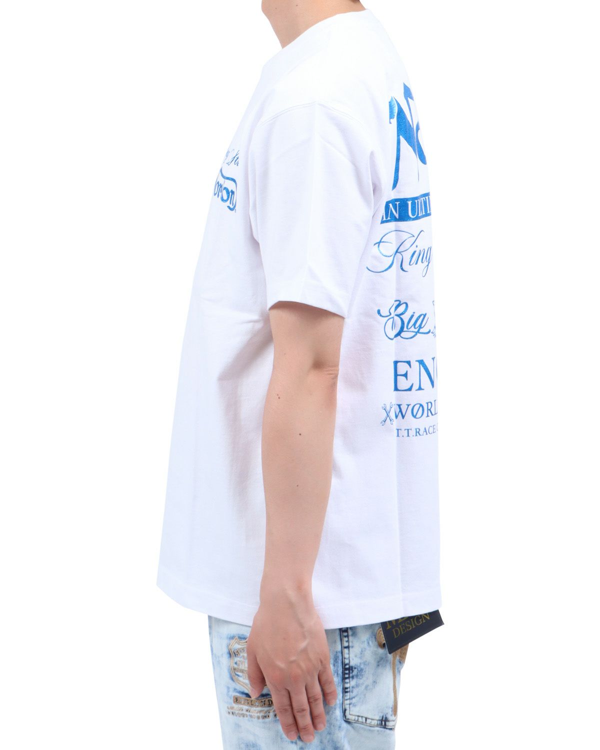 ホワイト：174cm62kg(Lサイズ着用)