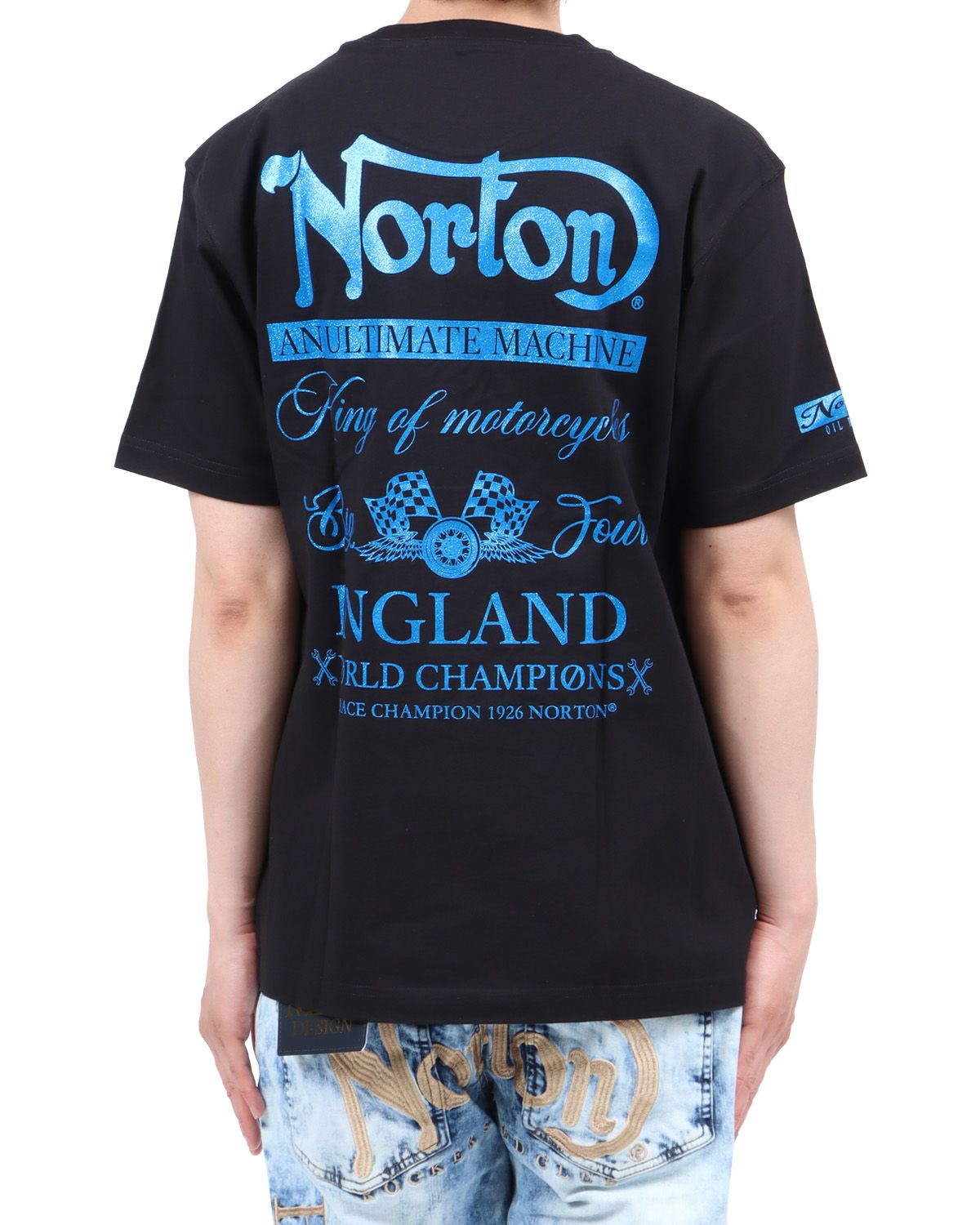 ブラック：174cm62kg(Lサイズ着用)