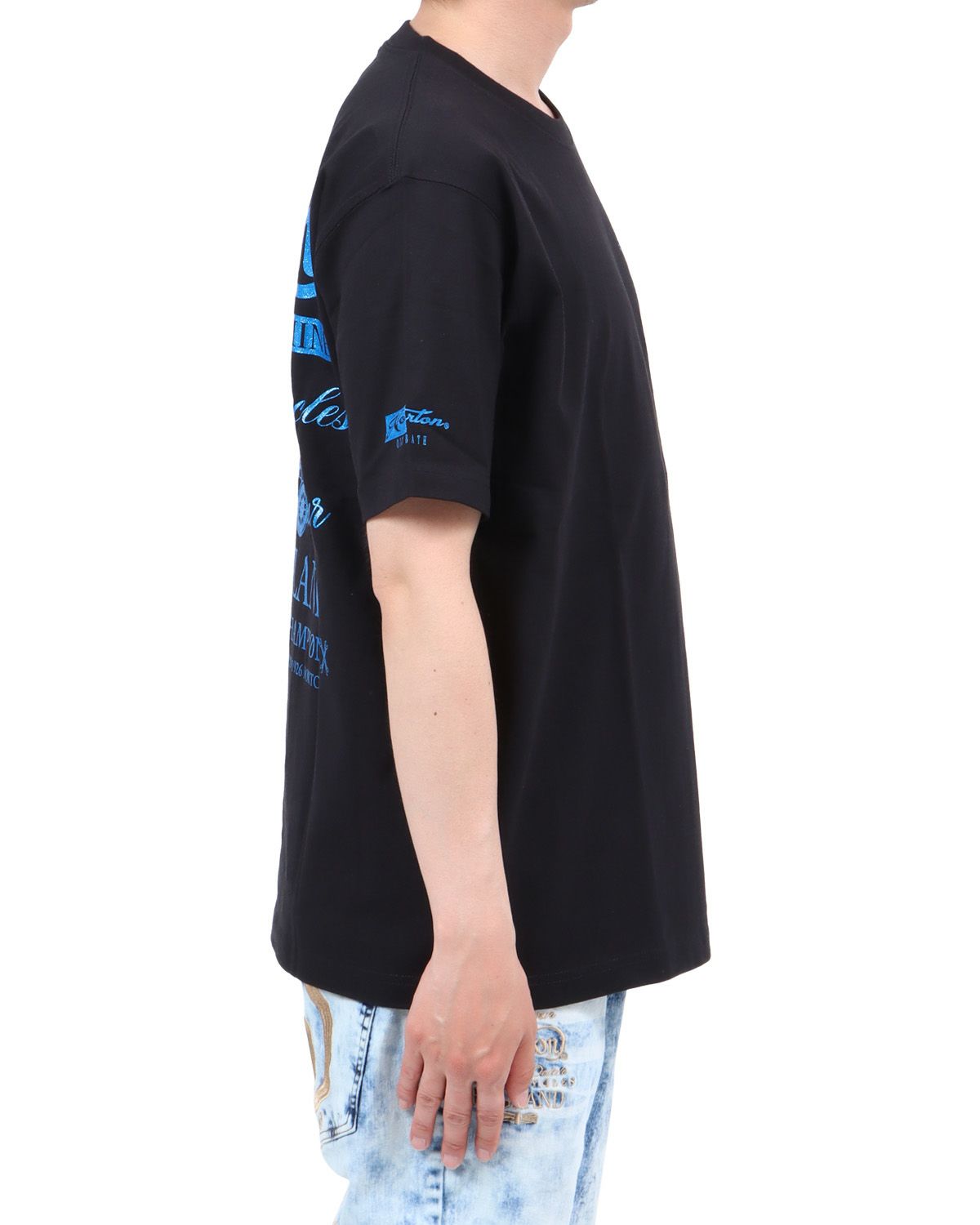 ブラック：174cm62kg(Lサイズ着用)