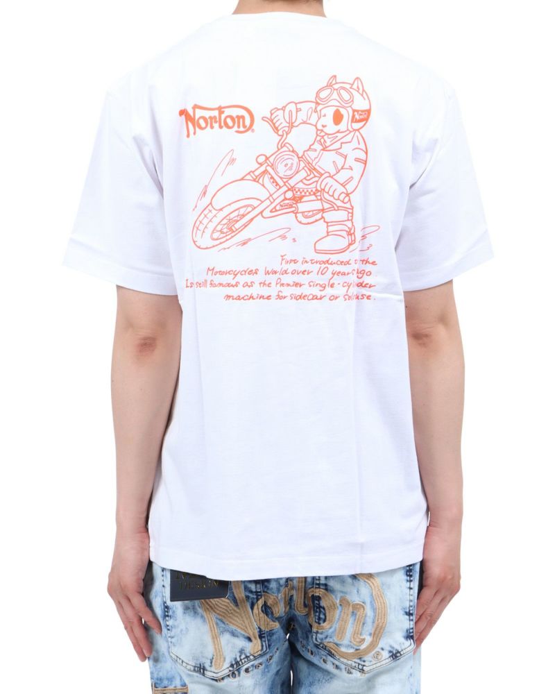 ホワイト：174cm62kg(Lサイズ着用)