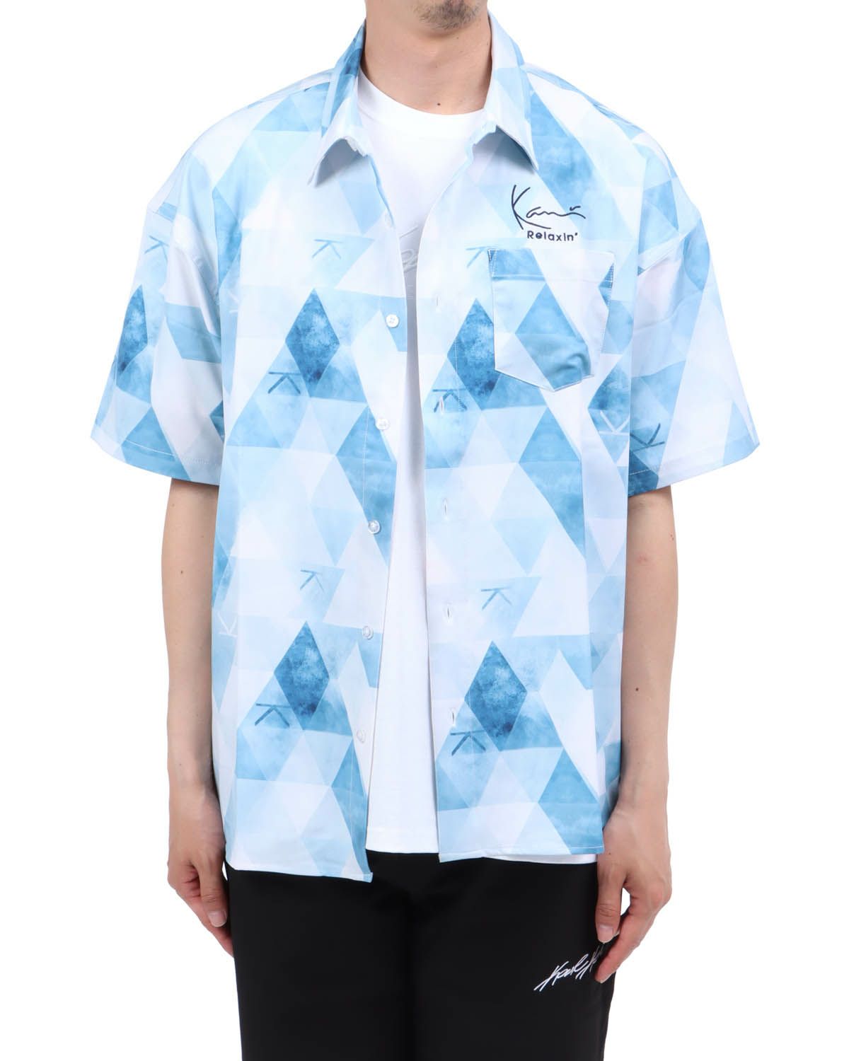 ホワイト：174cm62kg(Lサイズ着用)