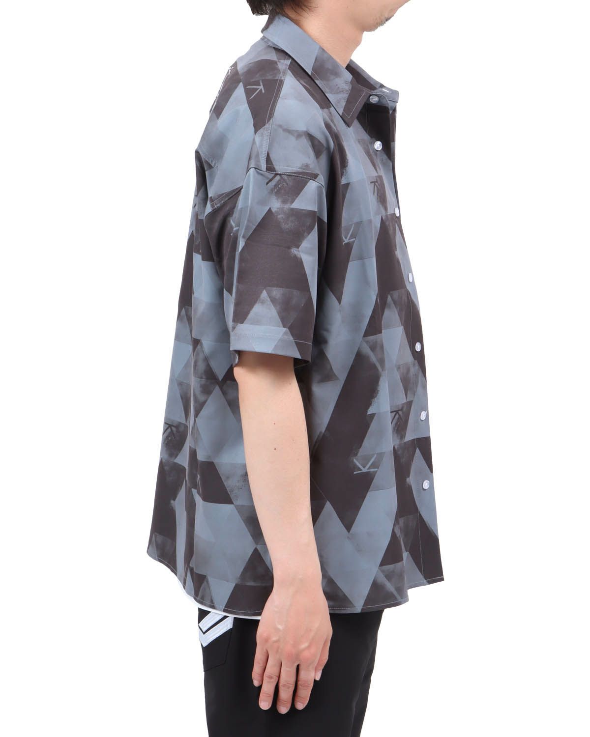 ブラック：174cm62kg(Lサイズ着用)