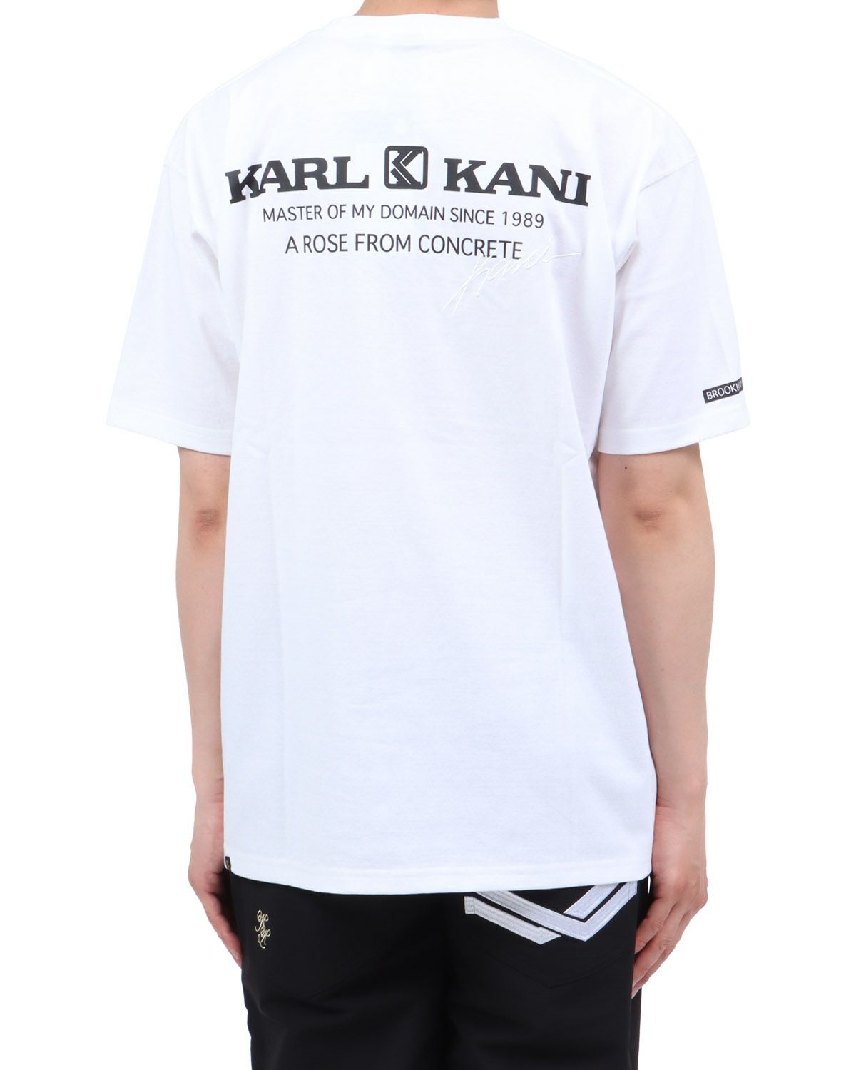 ホワイト：174cm62kg(Lサイズ着用)