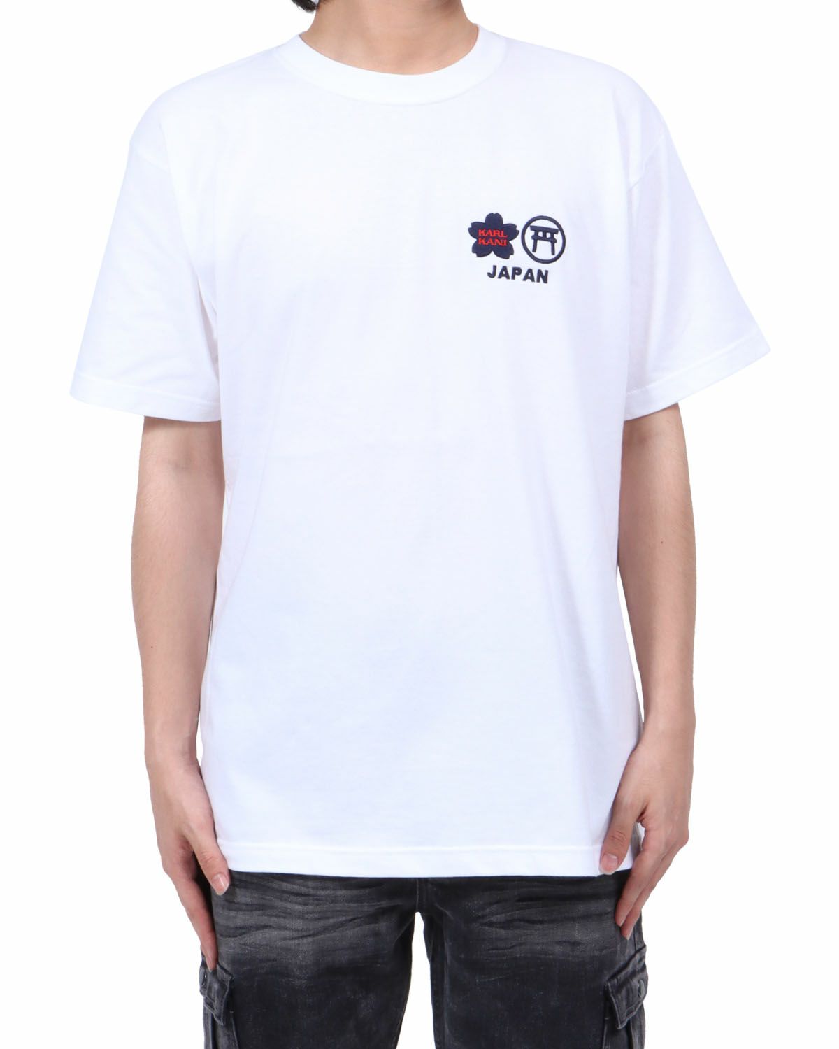 ホワイト：173cm60kg(Lサイズ着用)