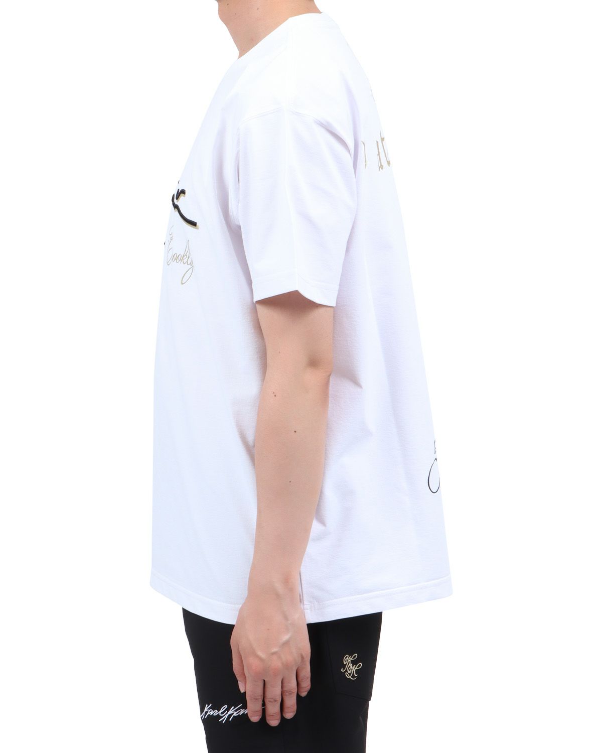 ホワイト：174cm62kg(Lサイズ着用)