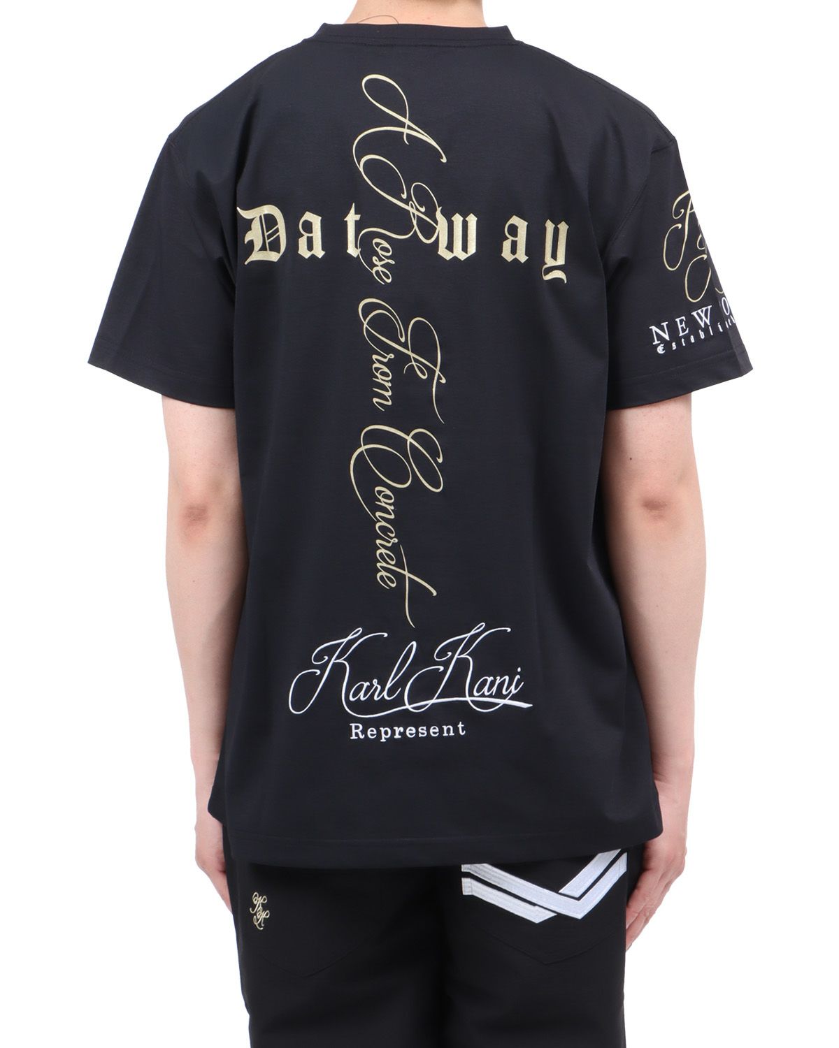 ブラック：174cm62kg(Lサイズ着用)