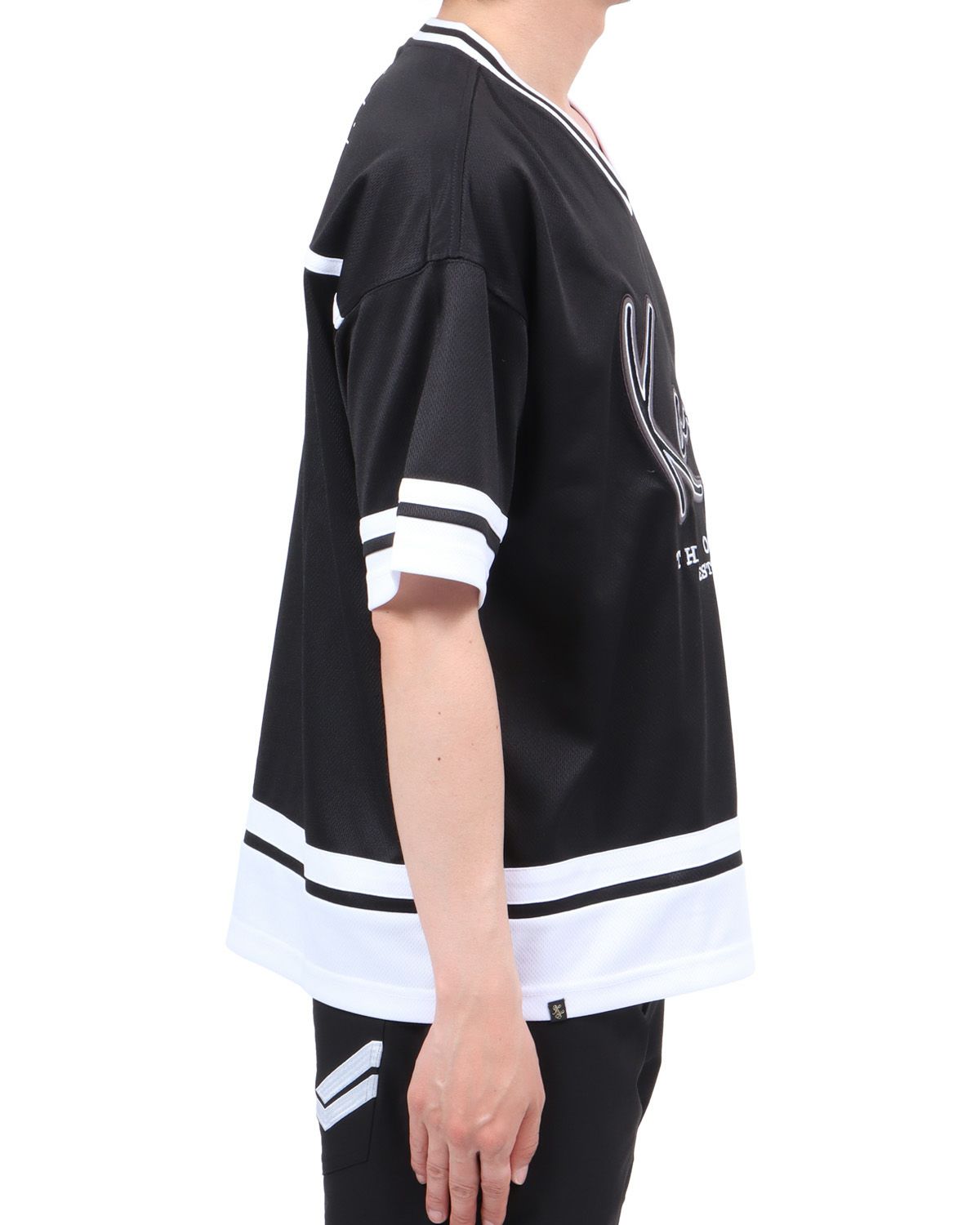 ブラック：174cm62kg(Lサイズ着用)