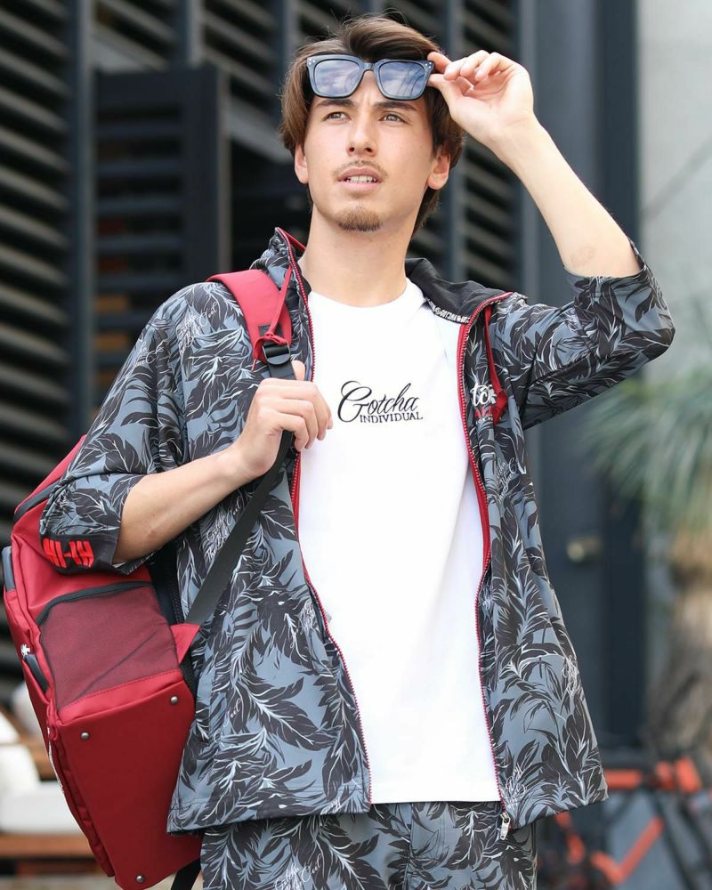 ブラック：180cm70kg(Lサイズ着用)