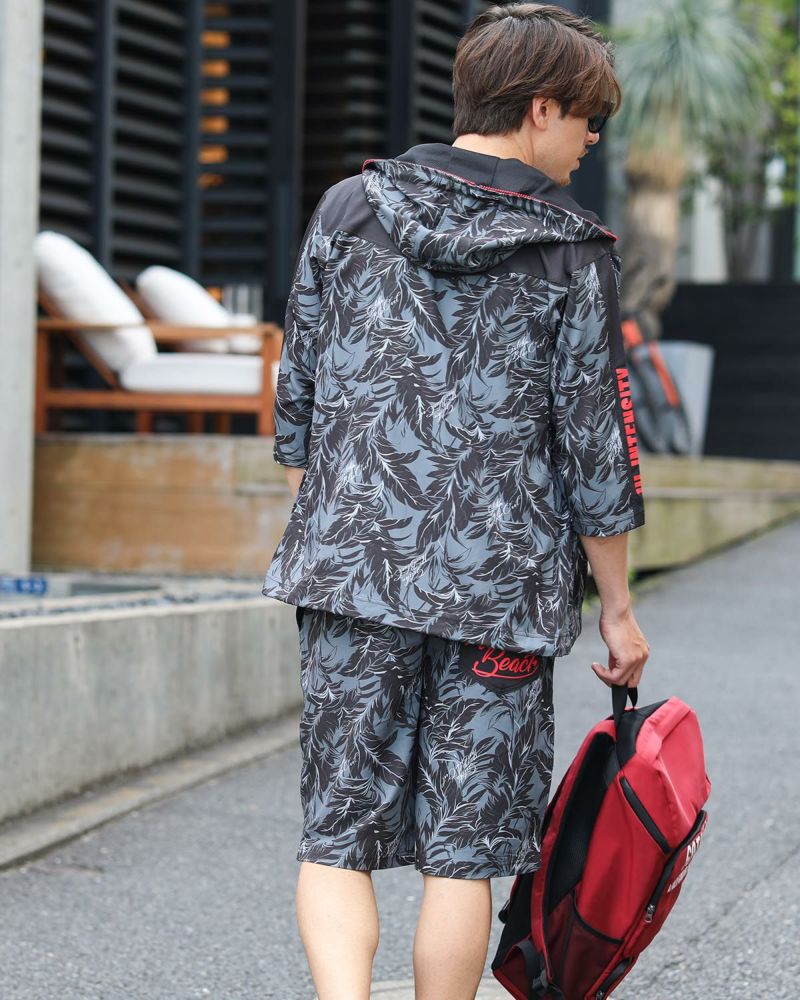 ブラック：180cm70kg(Lサイズ着用)