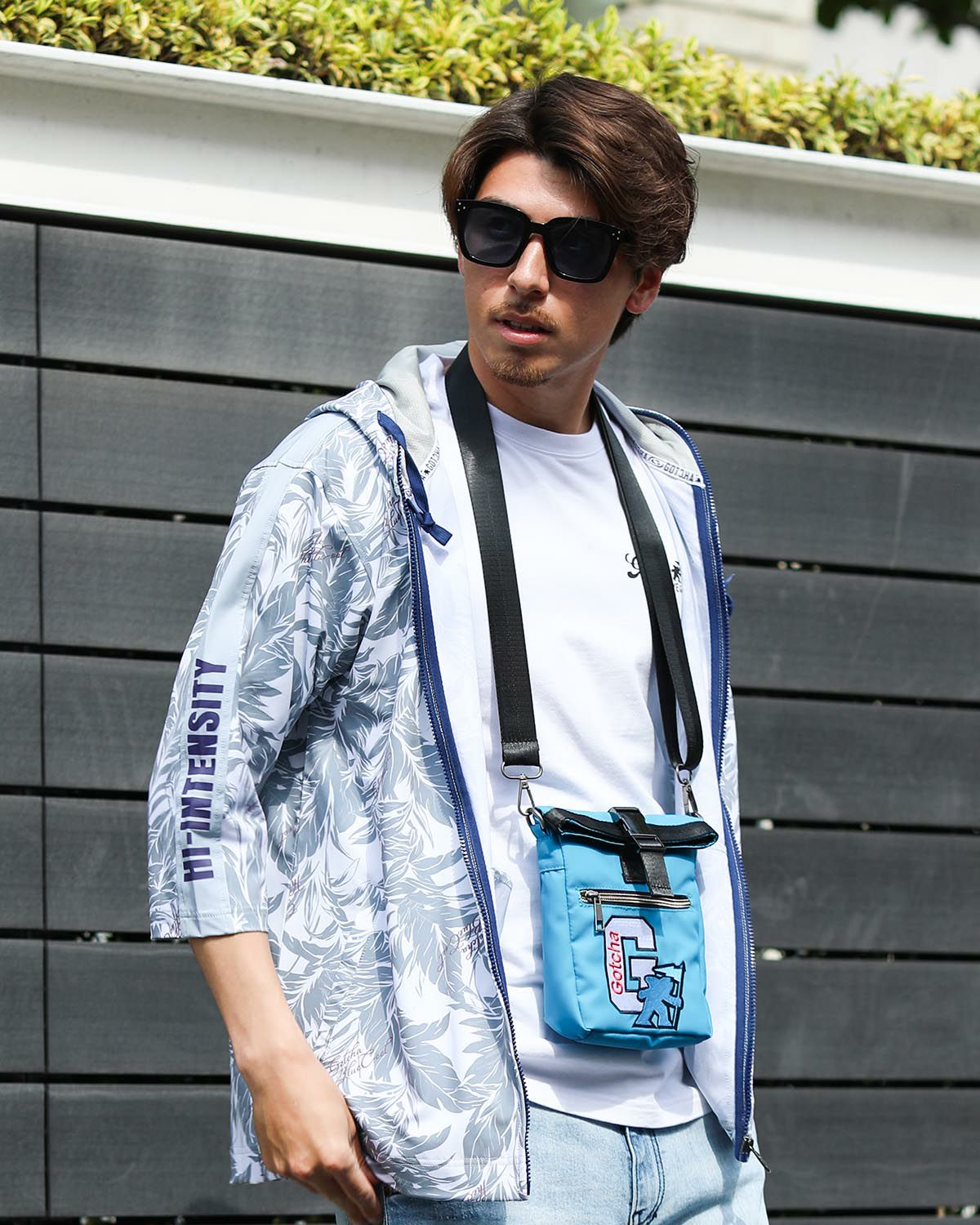 ホワイト：180cm70kg(Lサイズ着用)