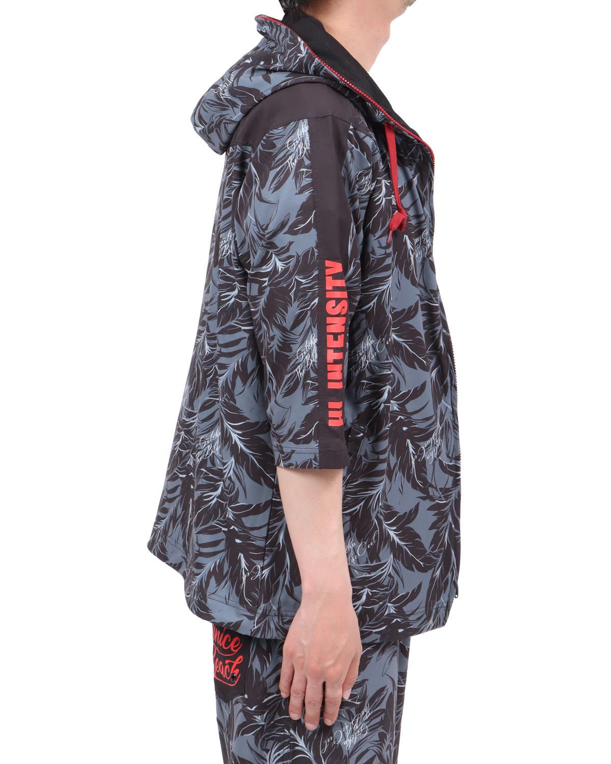 ブラック：174cm62kg(Lサイズ着用)