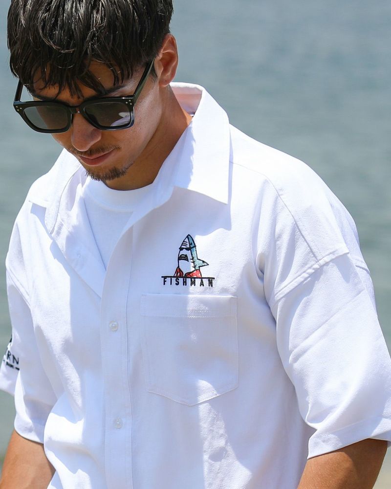 ホワイト：180cm70kg(Lサイズ着用)