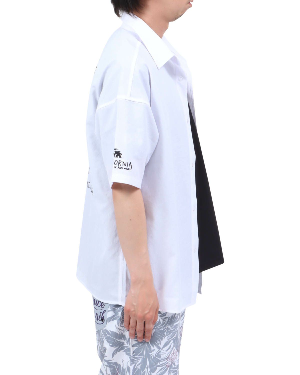 ホワイト：174cm62kg(Lサイズ着用)