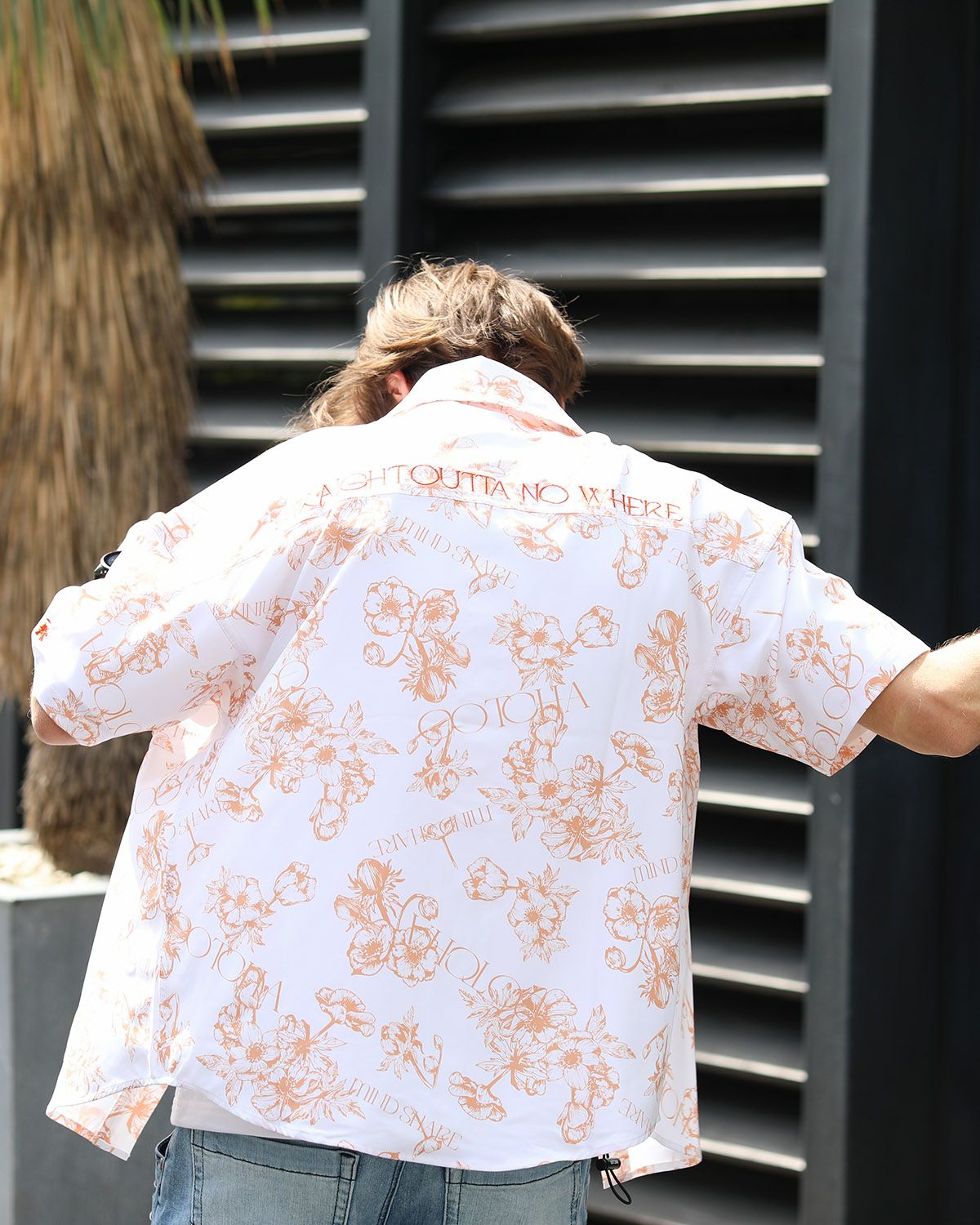 オレンジ：183cm70kg(Lサイズ着用)