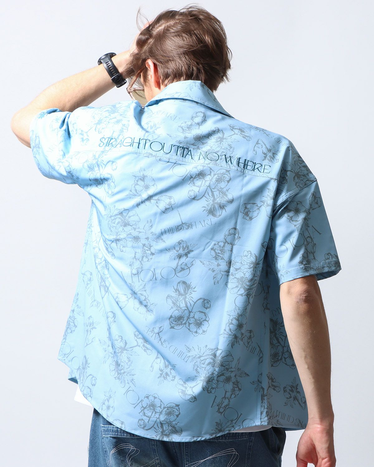 ブルーグレー：183cm70kg(Lサイズ着用)