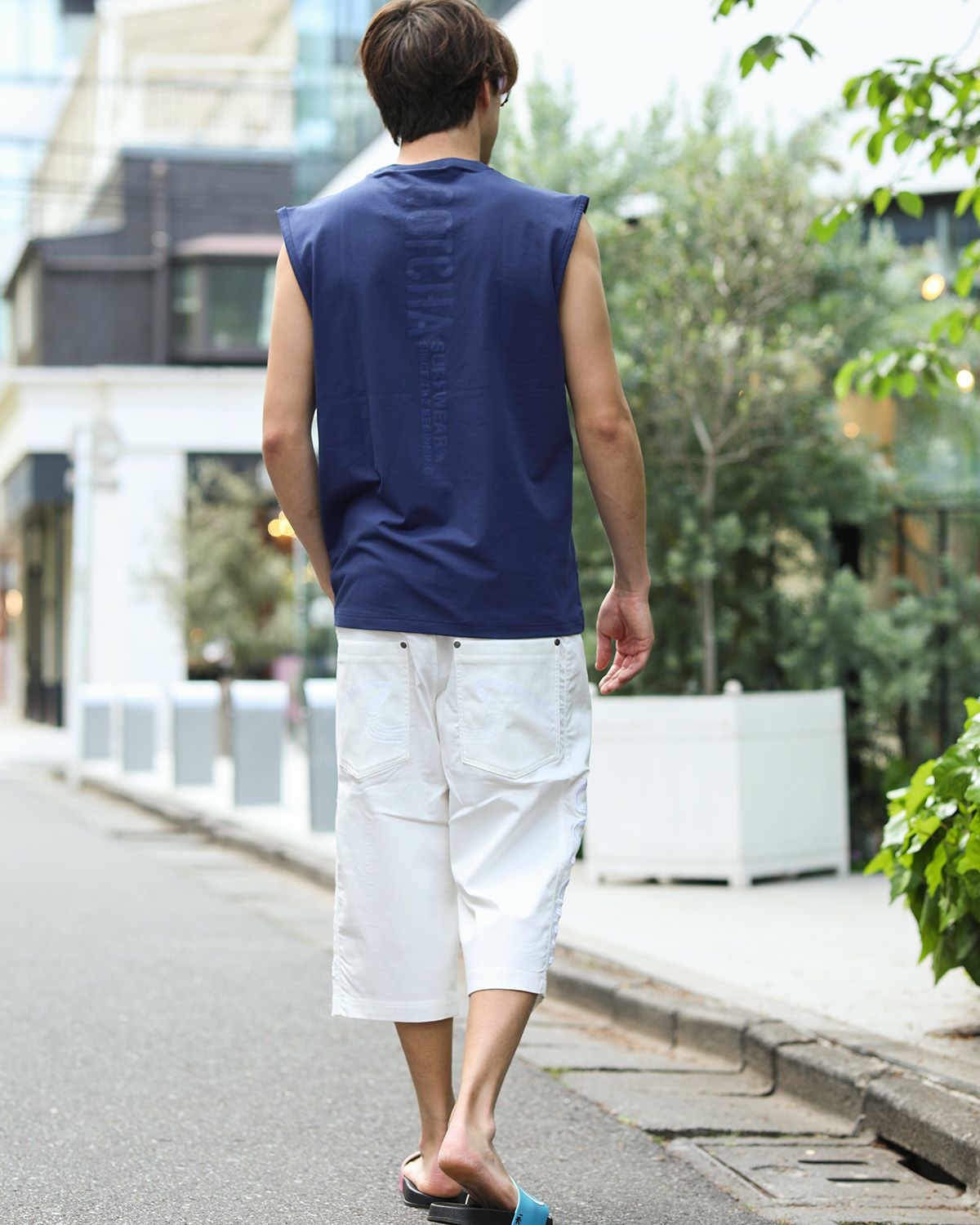 ブルー：180cm70kg(Lサイズ着用)