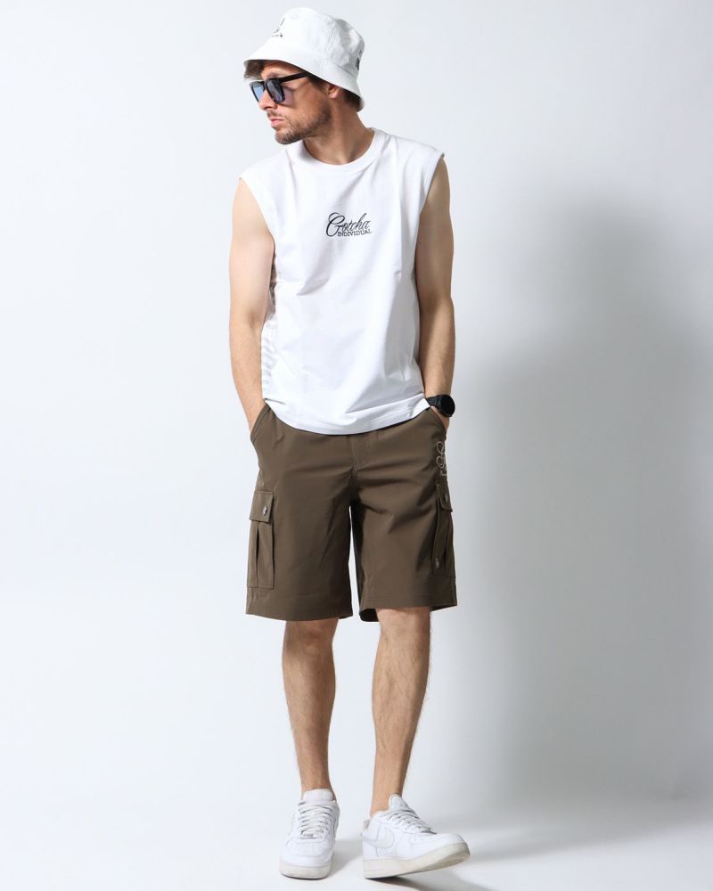 ホワイト：183cm70kg(Lサイズ着用)