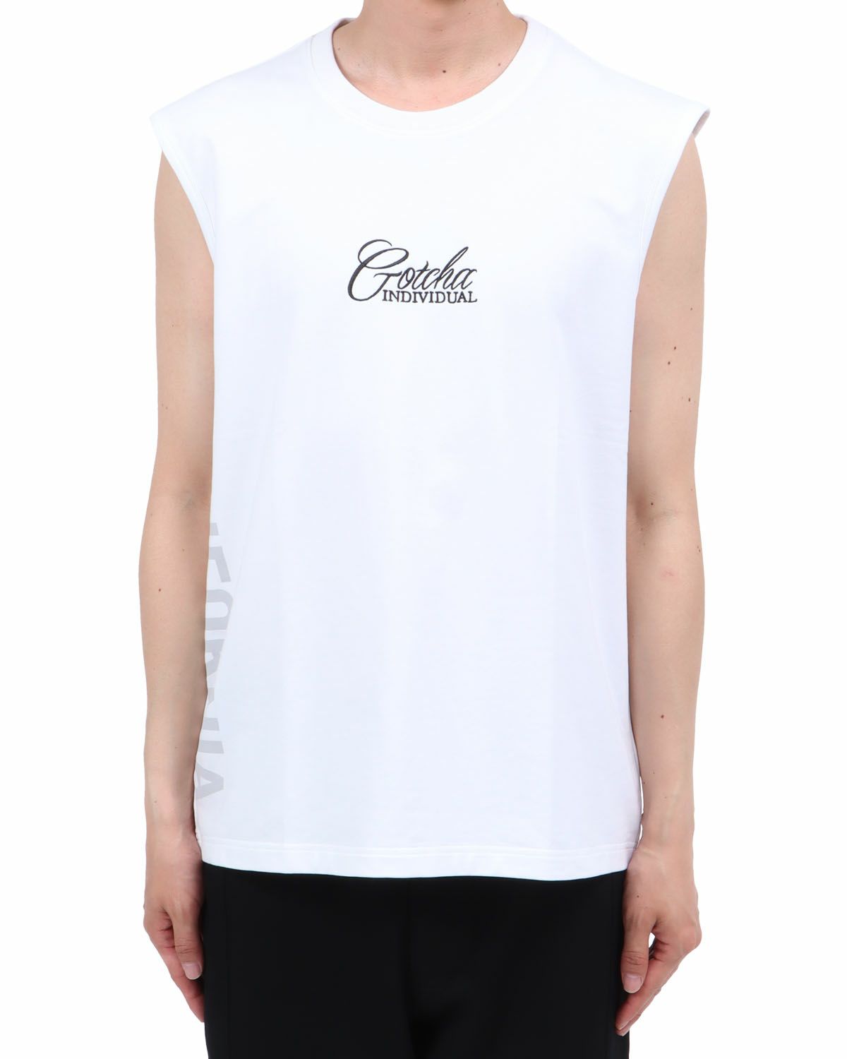 ホワイト：174cm62kg(Lサイズ着用)