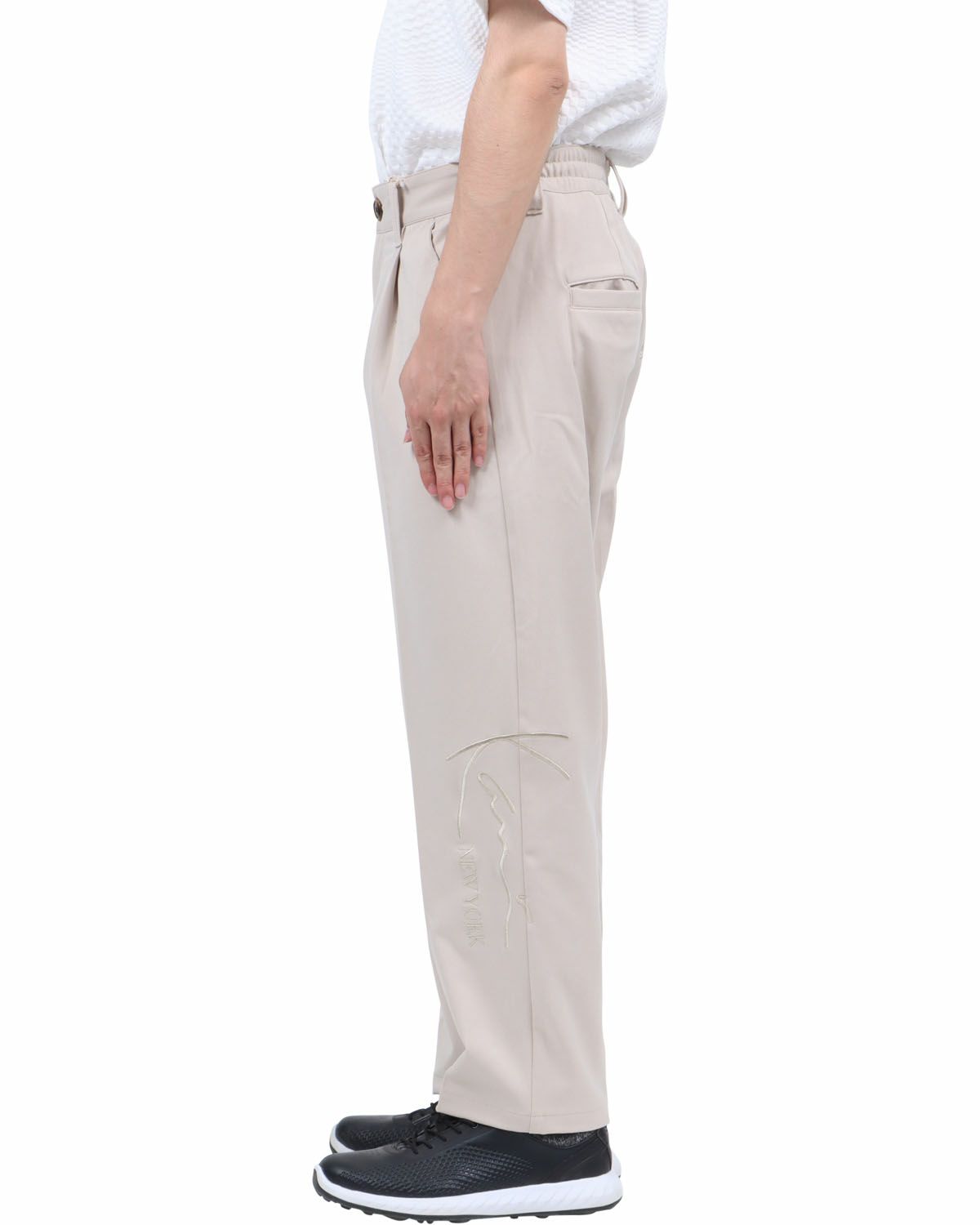 オフホワイト：173cm60kg(30inc着用)