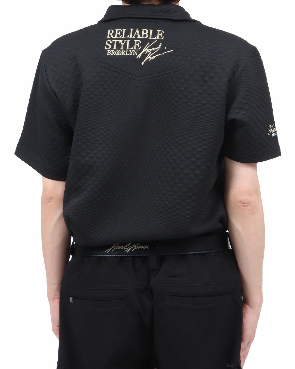 ブラック：173cm60kg(Lサイズ着用)