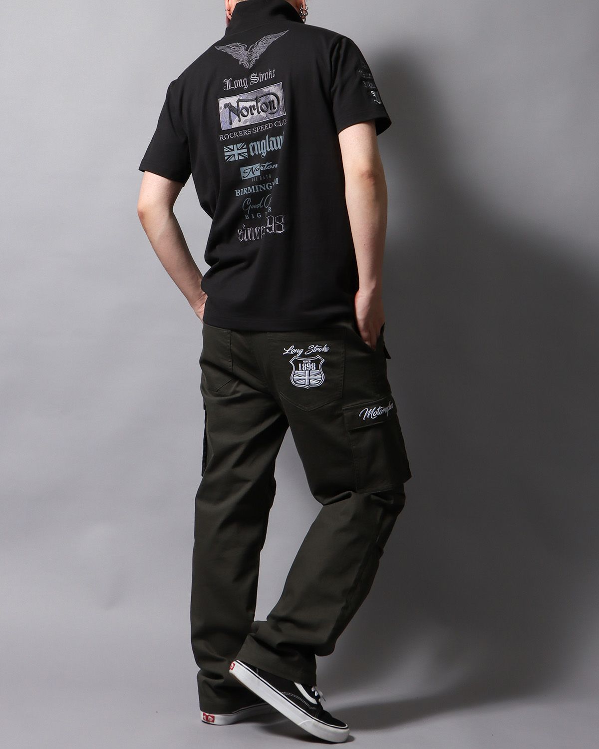 ブラック：178cm/75kg(Lサイズ着用)