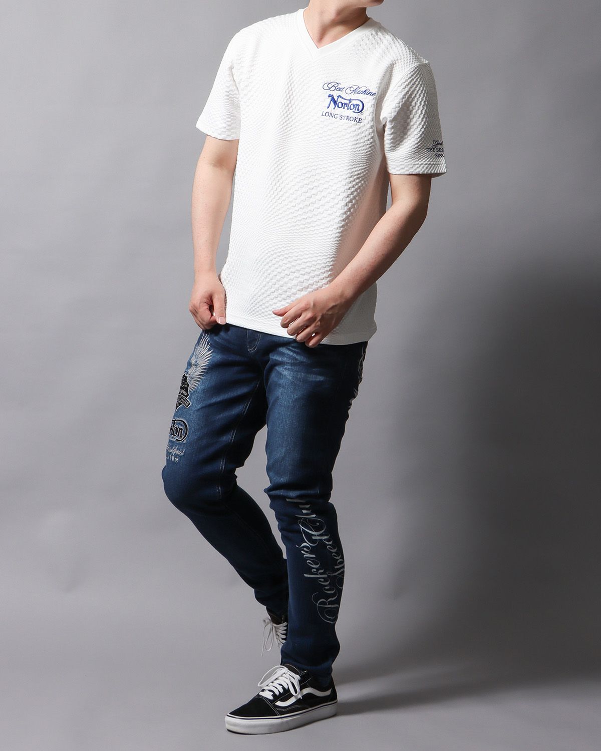 ブルー：178cm/75kg(Lサイズ着用)