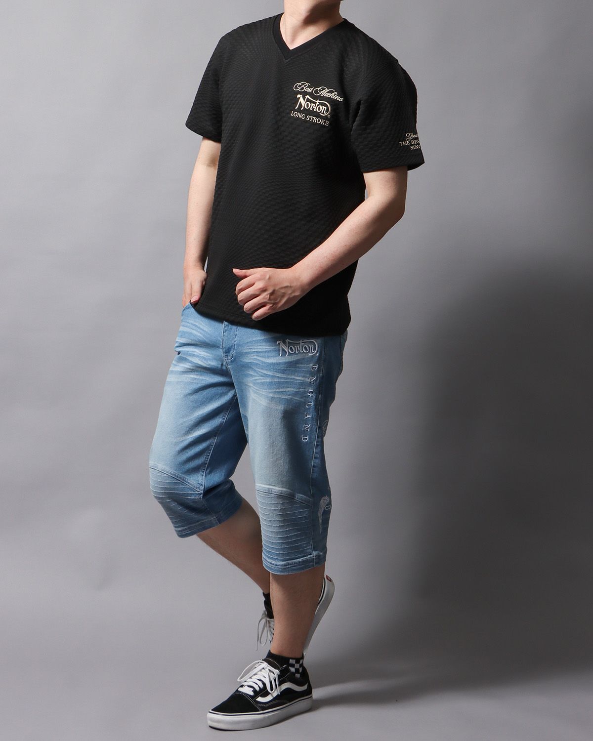 ブラック：178cm/75kg(Lサイズ着用)