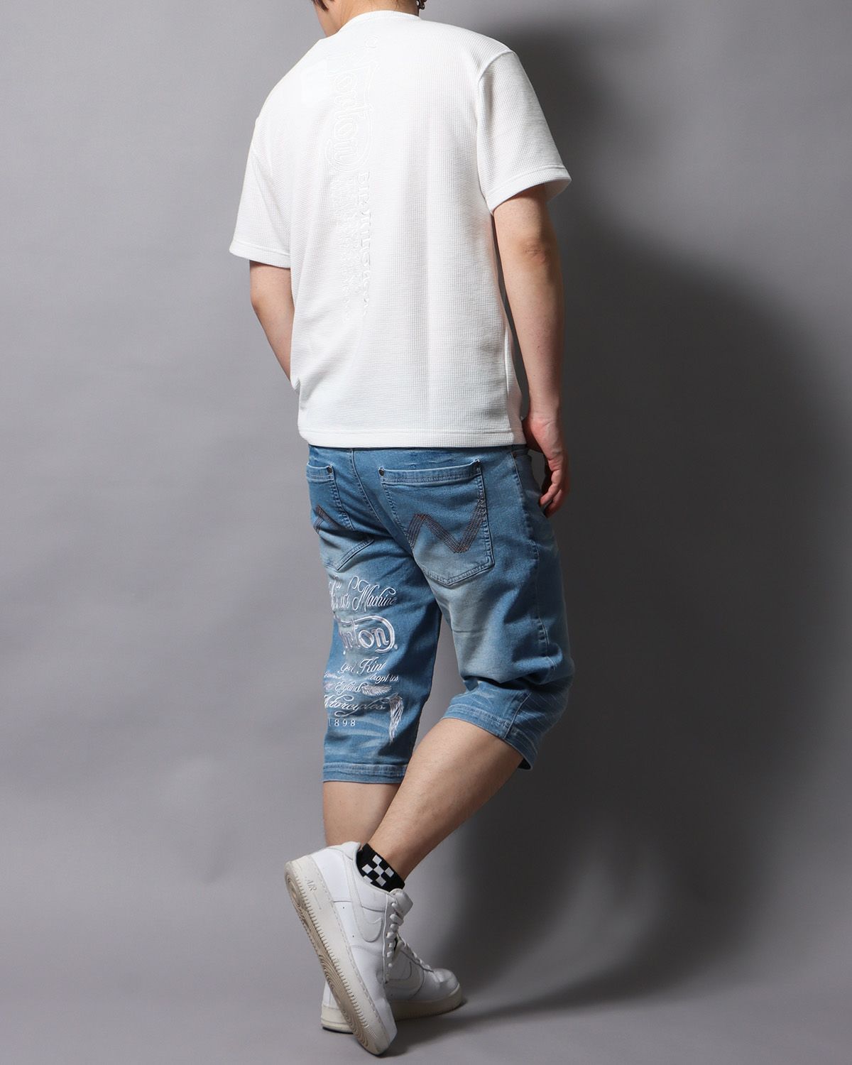 オフホワイト：178cm/75kg(Lサイズ着用)